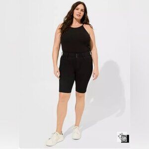 Torrid Jegging Bermuda Super Soft High Rise Short